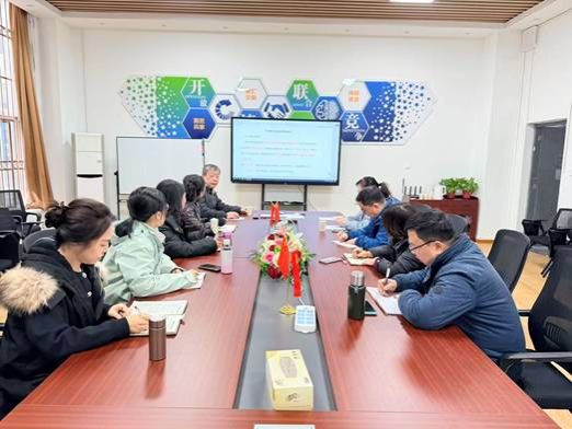 365英国上市公司邀请“七个五”首席专家刘军教授为自动化专业进行成果申报指导